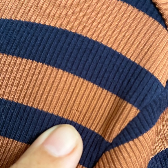 Yumi Day Striped Navy and Rust/Brown Turtleneck Top XL - Picture 11 of 12